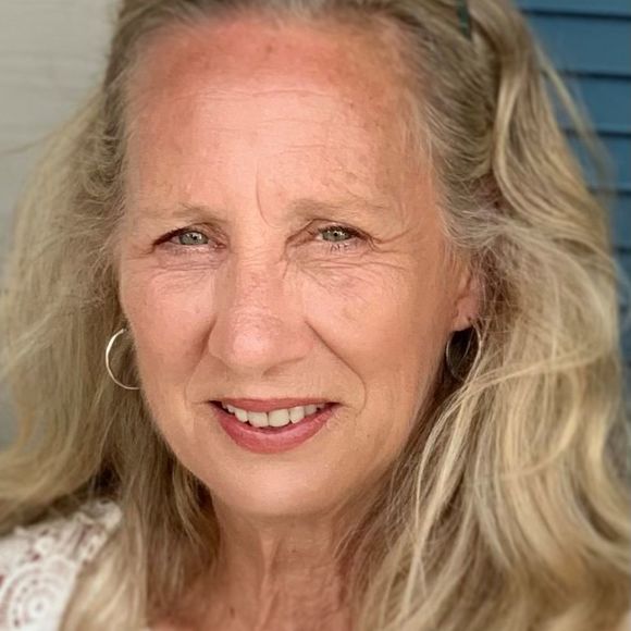 Meet your Posher, Regina - Picture 1 of 1